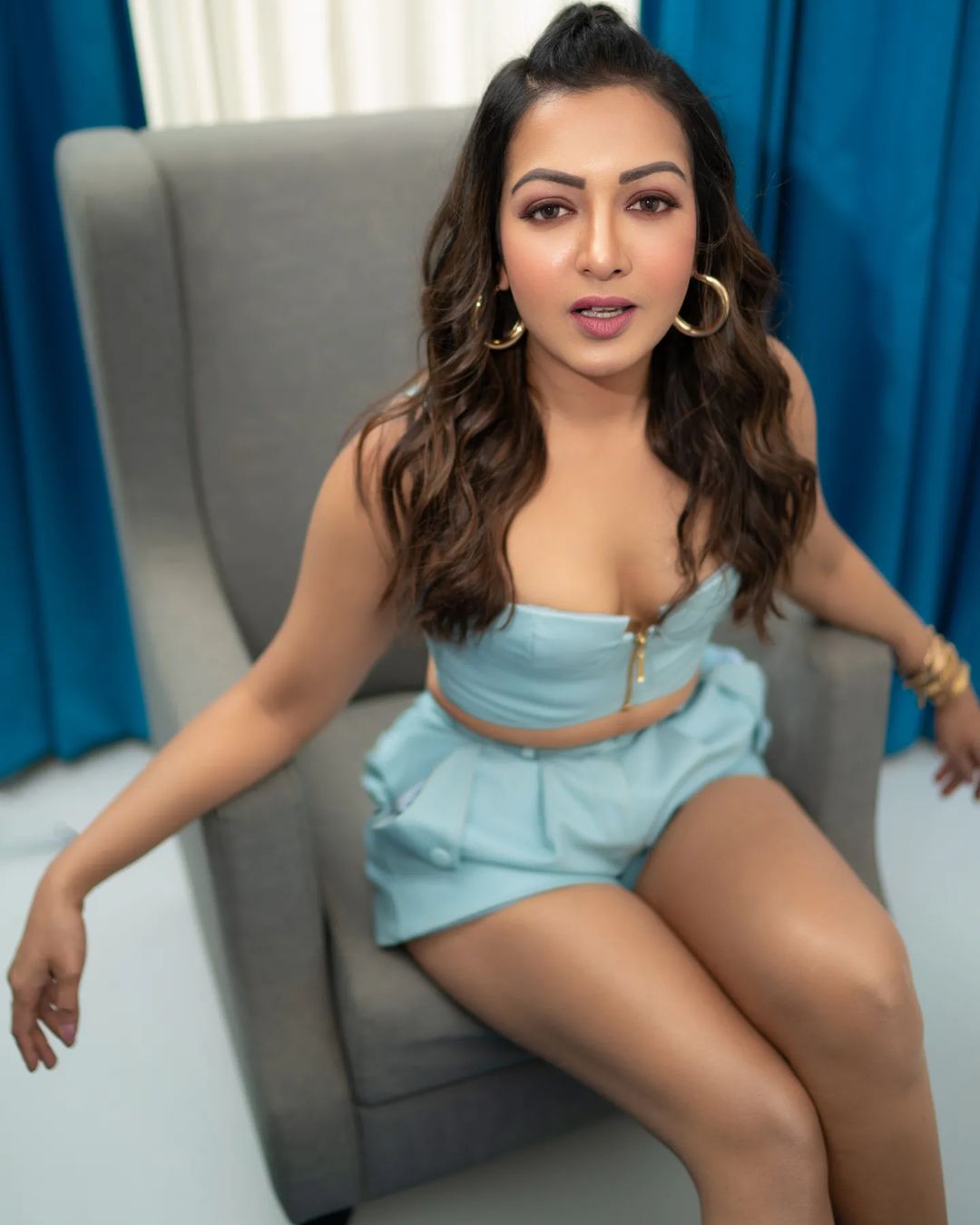 Kollywood Actress Catherine Tresa Long Legs Show in Mini Blue Short